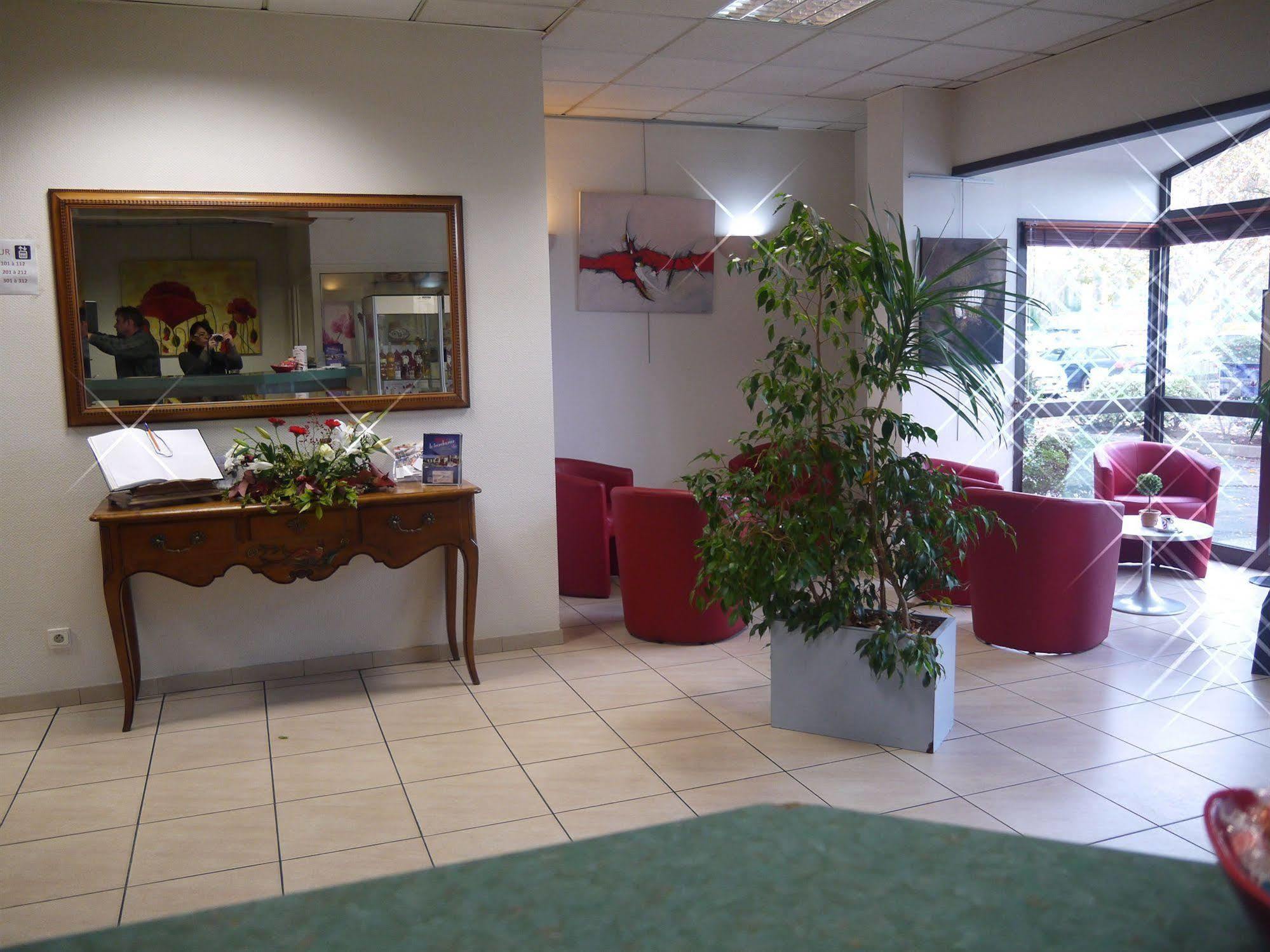 Logis Hotel Noemys Brive - Restaurant Le Teinchurier Exterior foto